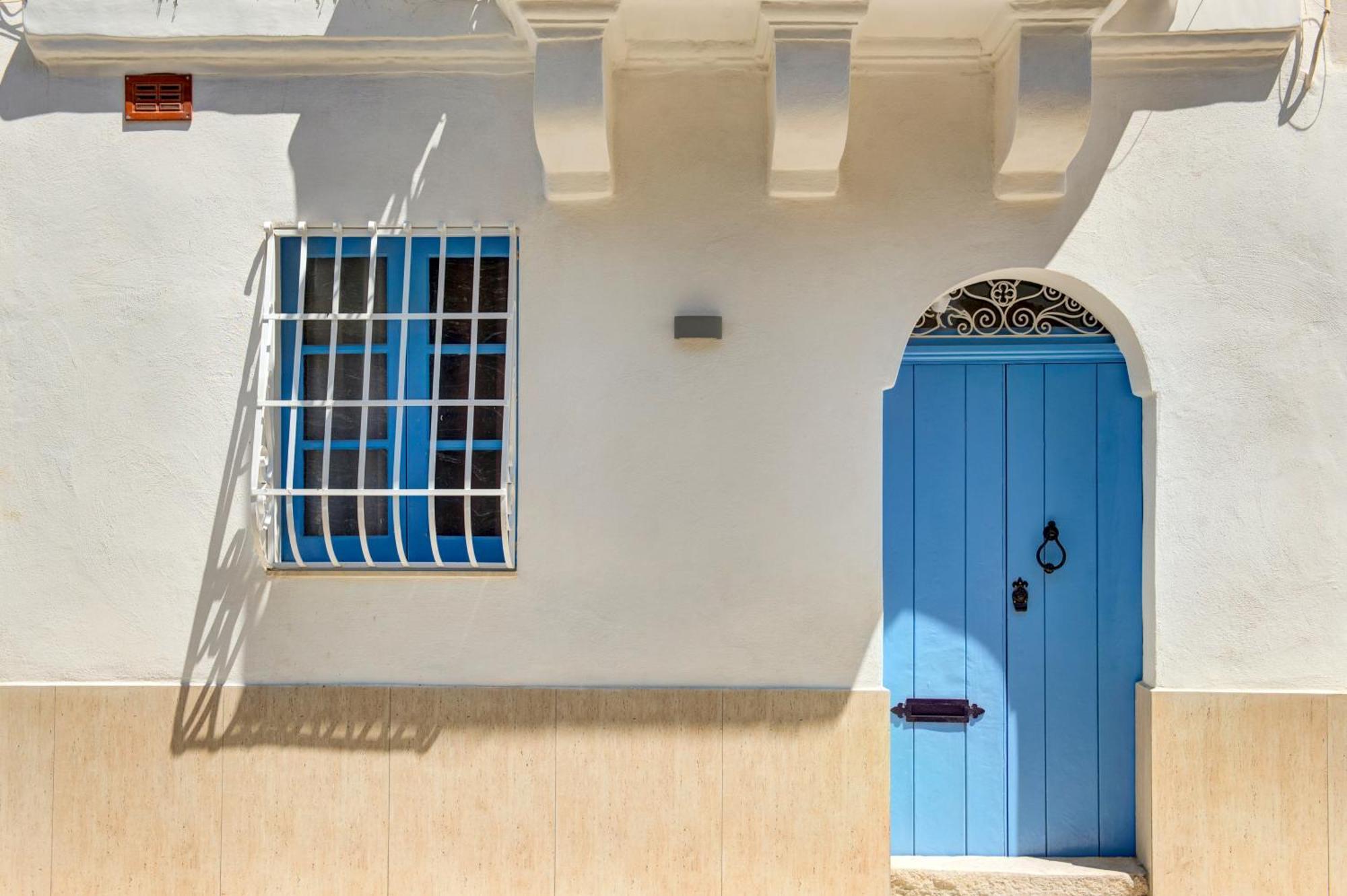 Stunning Modern-traditional 3br Townhouse In