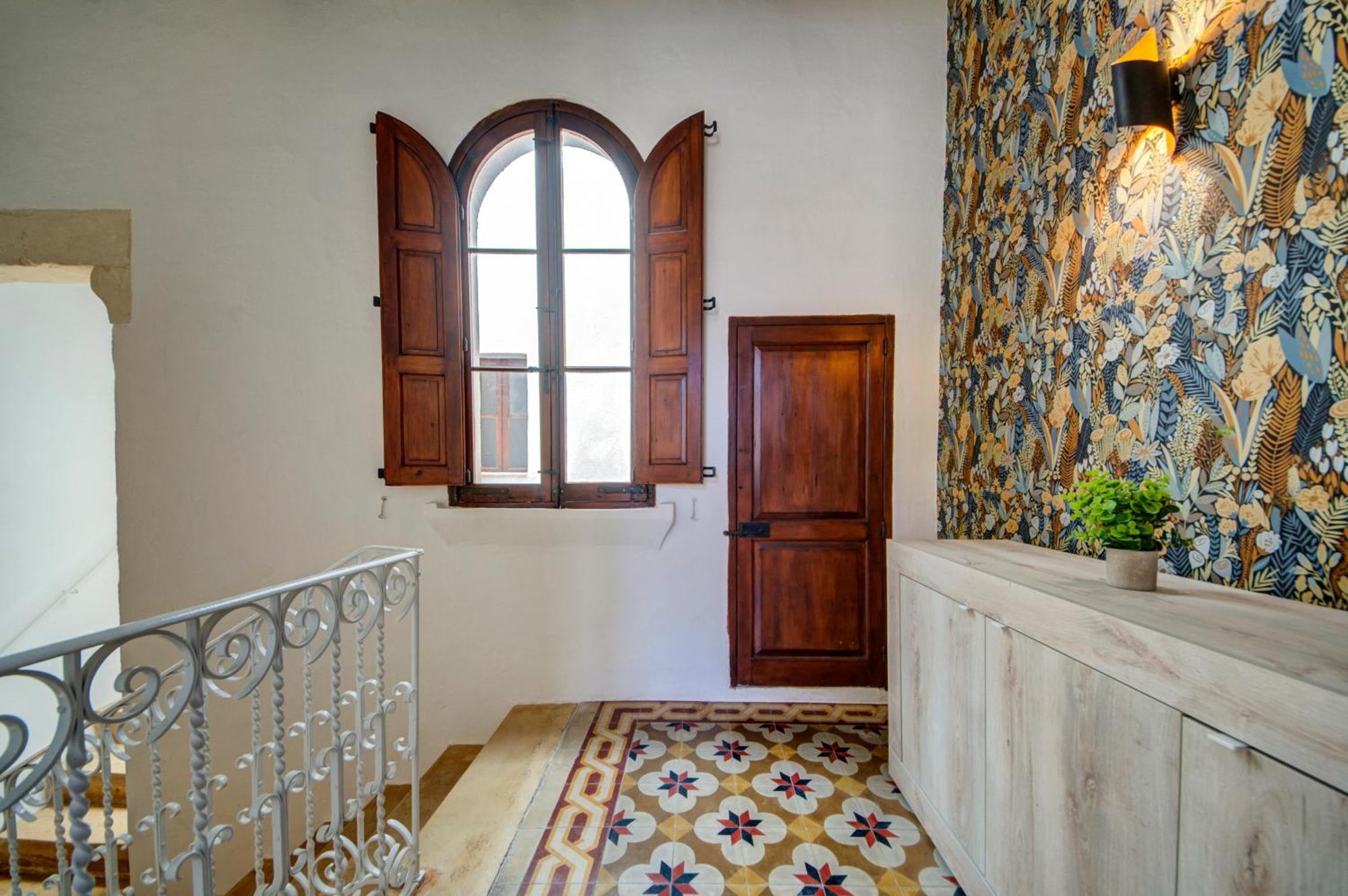 Stunning Modern-traditional 3br Townhouse In Mosta