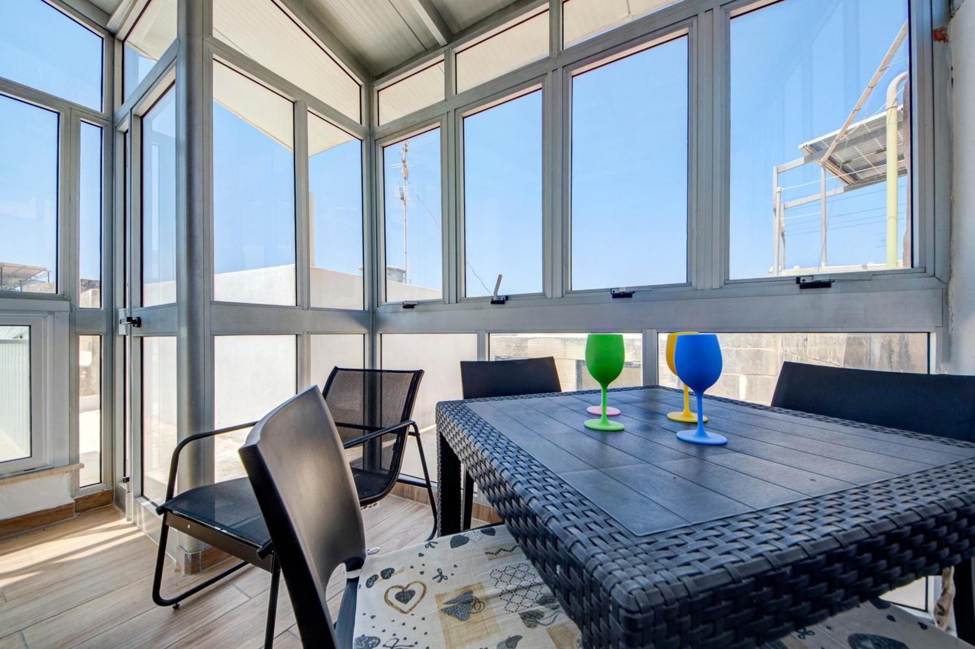 Stunning Modern-traditional 3br Townhouse In Casa de Férias *